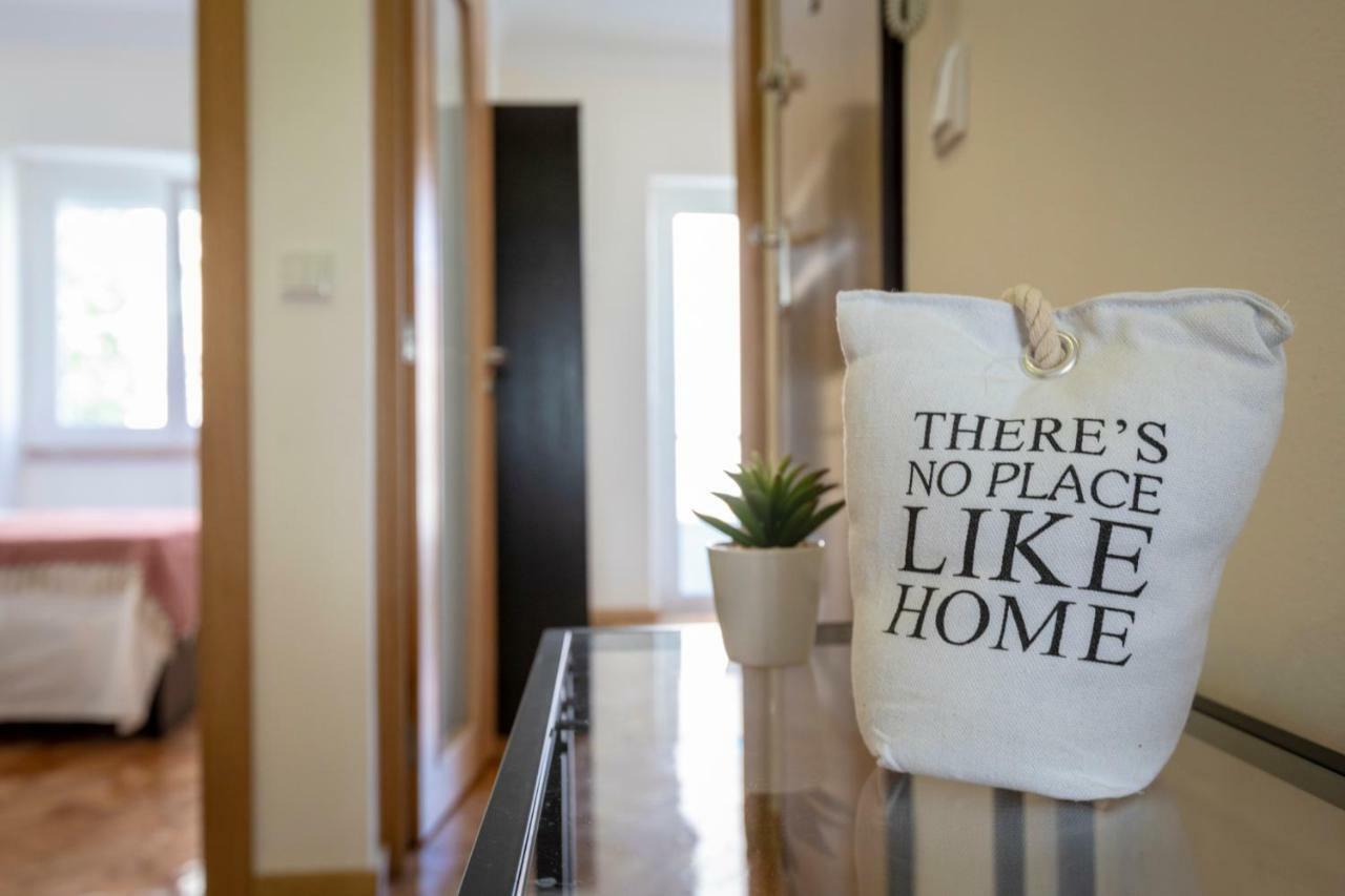 Like-Home-T3 Apt-Campolide, Near Amoreiras Mall Lisbon Bagian luar foto